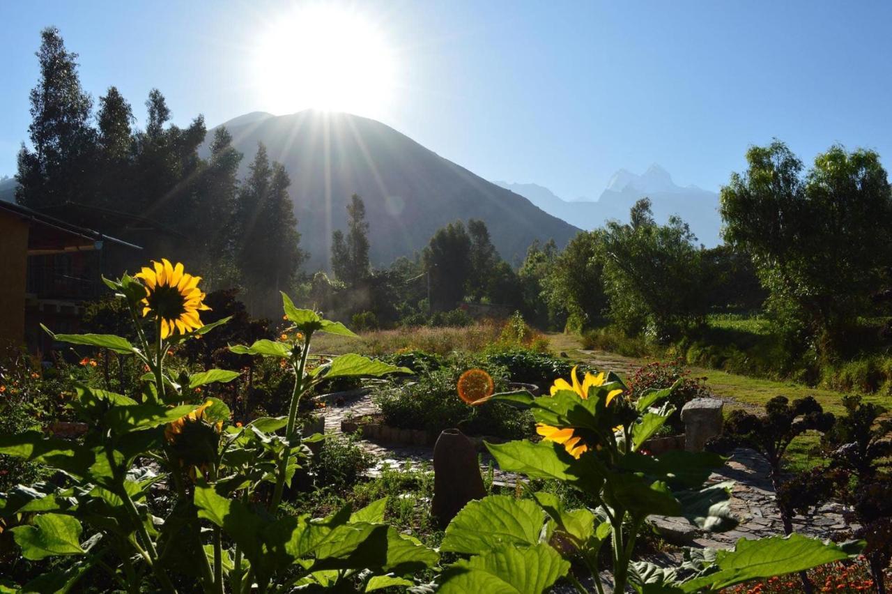 IntiRumi Inn Caraz Bagian luar foto