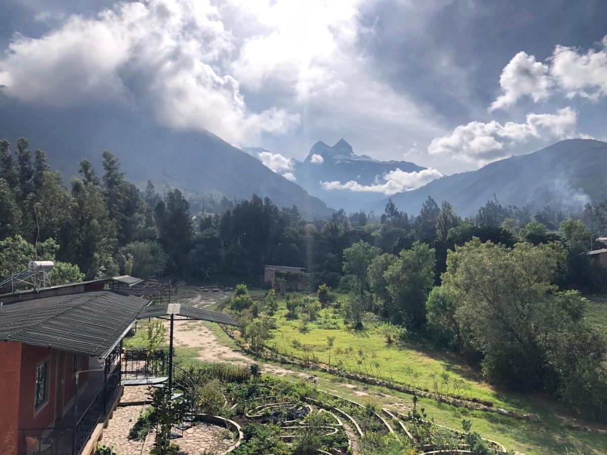 IntiRumi Inn Caraz Bagian luar foto