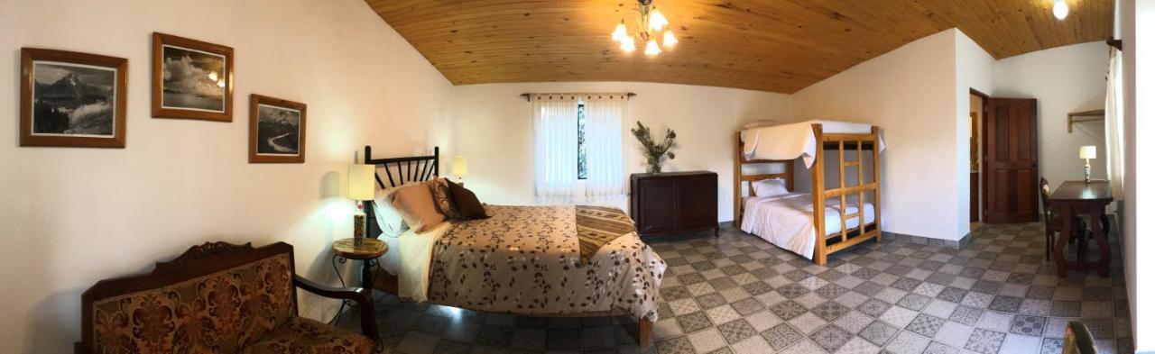 IntiRumi Inn Caraz Bagian luar foto