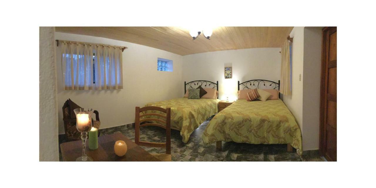 IntiRumi Inn Caraz Bagian luar foto
