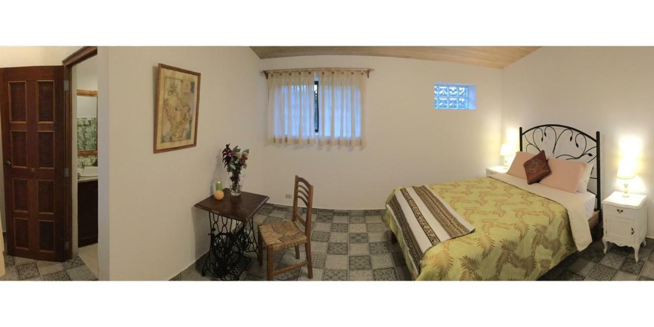 IntiRumi Inn Caraz Bagian luar foto